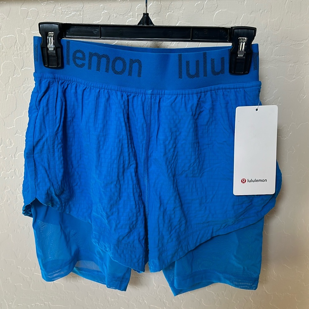 Lululemon Logo Waistband Train Short